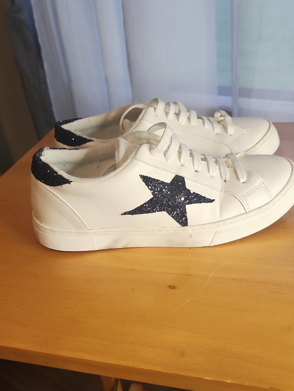 Steve Madden White Sneakers with Black Glitter Star